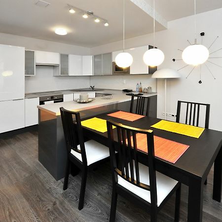 Aplend City Laurinska 11 Bratislava Extérieur photo